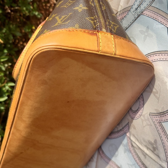 `ღ´- ♥ -`ღ´ Authentic Louis Vuitton Monogram Alma `ღ´- ♥ -`ღ´ GREAT CONDITION - Picture 13 of 17